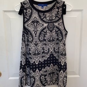 Apt 9 paisleys top
